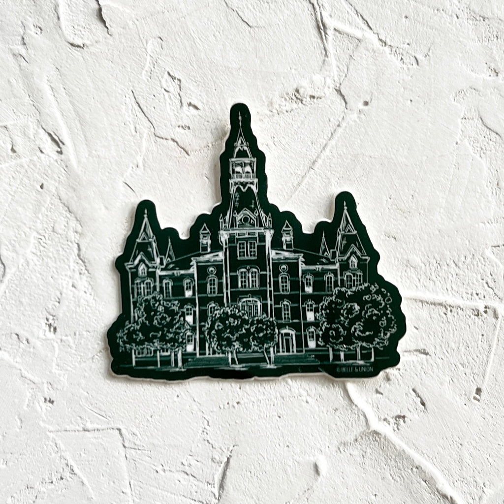 Sticker with green background with image of main building at Baylor University.
